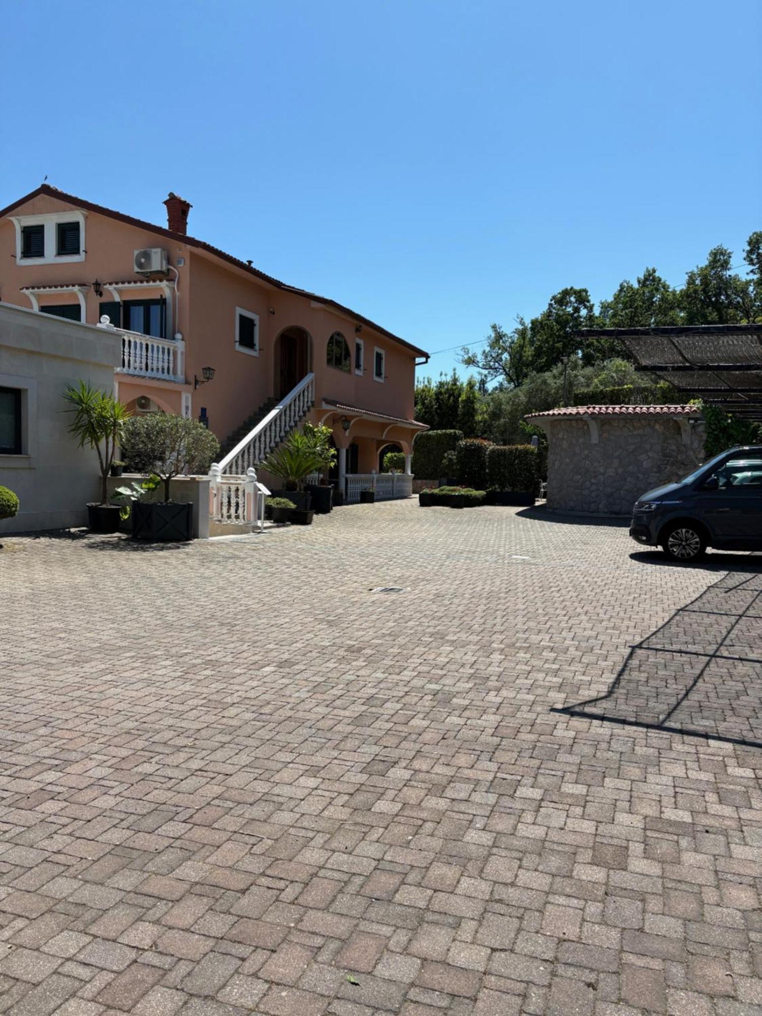 Mošćenička Draga Bed And Breakfast Villa Iris מראה חיצוני תמונה