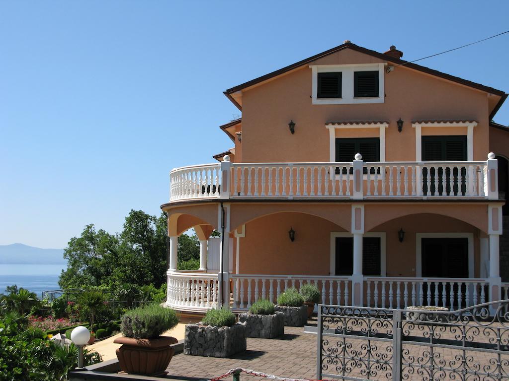 Mošćenička Draga Bed And Breakfast Villa Iris מראה חיצוני תמונה