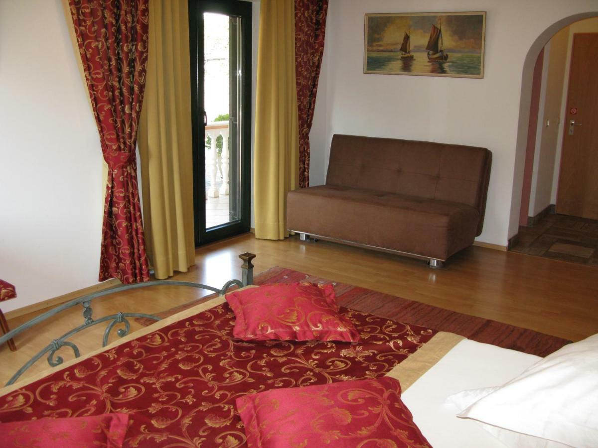 Mošćenička Draga Bed And Breakfast Villa Iris מראה חיצוני תמונה