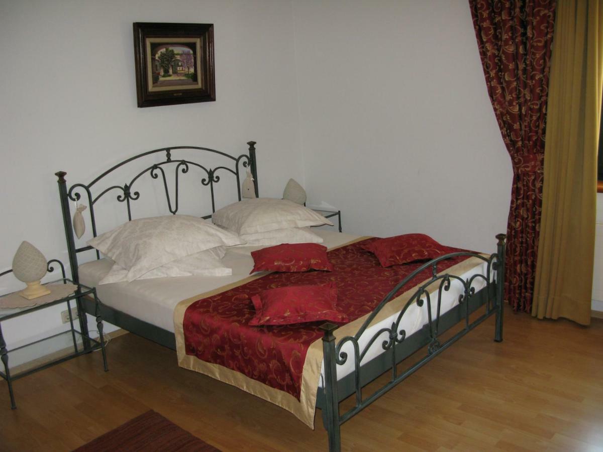 Mošćenička Draga Bed And Breakfast Villa Iris מראה חיצוני תמונה
